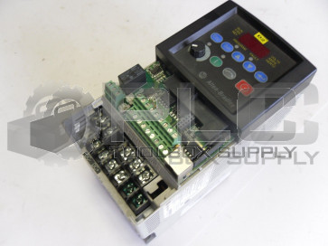 ALLEN BRADLEY 22B-A2P3N114 SERIES A POWERFLEX 40 DRIVE .5 HP