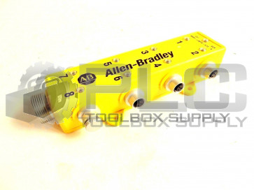 NEW ALLEN BRADLEY 898R-L38PS-N12 DISTRIBUTION BOX 8 AC MICRO OUTLET 898RL38PSN12