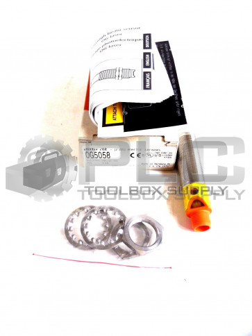 NEW EFECTOR 0G5058 PHOTO ELECTRIC SENSOR