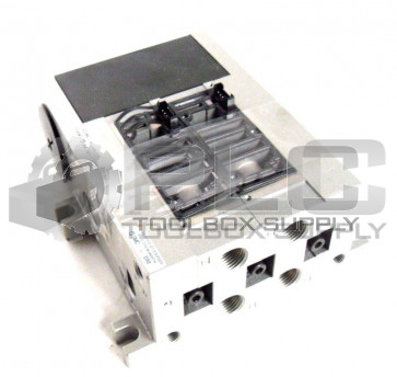 NEW SMD NVV5FS3-01T-021-03T BASE MOUNTED PLUG-IN