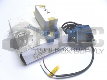 NEW CUTLER HAMMER EATON 1350BF0917  PHOTOELECTRIC SENSOR WITH 8587A-6501