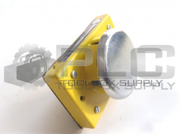 NEW ALLEN BRADLEY 800P-F2CBV SER. E SWITCHES