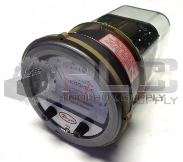 NEW DWYER PHOTOHELIC SWITCH GAGE TRANSMITTER 0-.25 INCHES OF WATER 25 PSIG