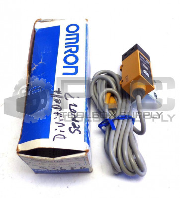 NEW OMRON E3S-VS1B4 PHOTOELECTRIC SENSOR