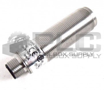 NEW ALLEN BRADLEY 871TM-DH5NP18-D4 INDUCTIVE PROXIMITY SENSOR