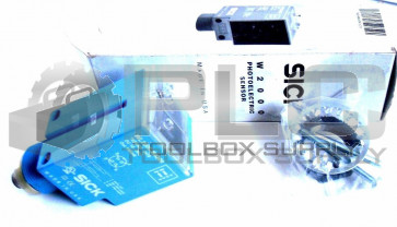 NEW SICK WL2000-B4300 PHOTOELECTRIC SENSOR