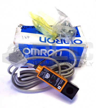 NEW OMRON E3S-5DB41 PHOTOELECTRIC SWITCH