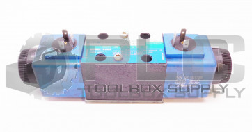 NEW VICKERS DG4V-3S-6C-M-U-B5-60 SOLENOID VALVE 02-109824 W/2 02-101726 