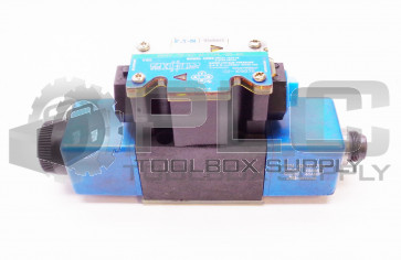 NEW VICKERS DG4V-3S-6C-M-FTWL-B5-60 VALVE 02-109576 W/2 02-101731 100 BAR *READ*