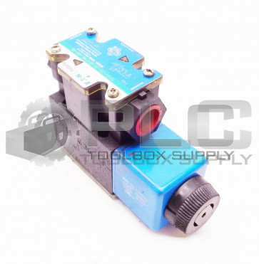 NEW VICKERS DG4V-3S-2A-M-FTWL-B5-60 SOLENOID VALVE 02-109571 W/ 02-101731 