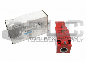 NEW TELEMECANIQUE XCSA703 SAFTEY LIMIT SWITCH XCS-A703