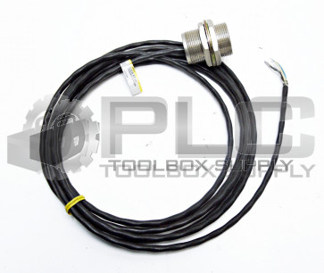 NEW OMRON E2CA-X10A PROXIMITY SENSOR w/ CABLE