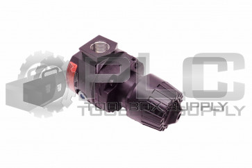 NEW WILKERSON R16-04-000 REGULATOR 1/2" NPT 0-125 PSIG