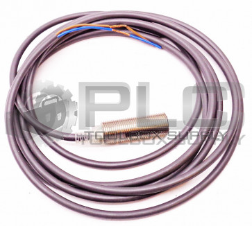 NEW OMRON E2E-X2F1 PROXIMITY SWITCH 2MM 12-24VDC
