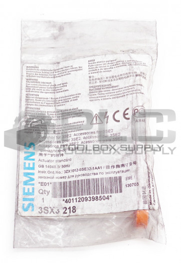 NEW SIEMENS 3SX3 218 STANDARD ACTUATOR INTERLOCK CATCH SAFETY HOOK