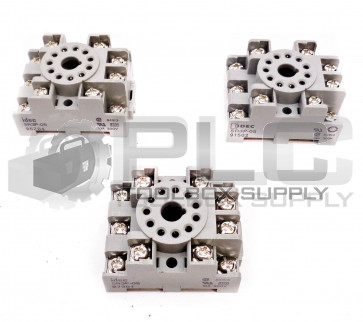 LOT OF 3 NEW IDEC SR3P-05 TIMED RELAY SOCKET 300V