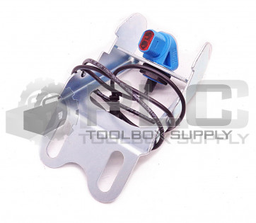 NEW SICK 1045526 SENSOR M8 SNAP PIGTAIL W/BRACKET EL3-N2400S12P08 1045527