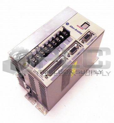 ALLEN BRADLEY 2098-DSD-020 /B ULTRA 3000 SERVO DRIVE