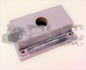 NEW ALLEN BRADLEY 800H-NP30 /X ONE HOLE COVER