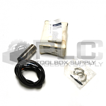 NEW TELEMECANIQUE XSA-V11801 INDUCTIVE PROXIMITY SWITCH 052803
