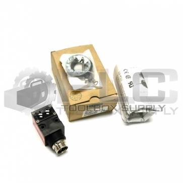 NEW BANNER SMA915LVQD PHOTO ELECTRIC SENSOR 25880