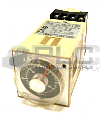 NEW OMRON E5C2-R20J TEMPERATURE CONTROLLER