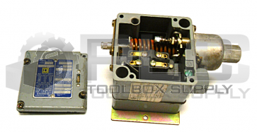 NEW SQUARE D 9012-DCW-5 PRESSURE SWITCH 