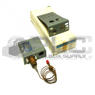 NEW JOHNSON CONTROLS P70AA-118 PRESSURE CONTROLLER