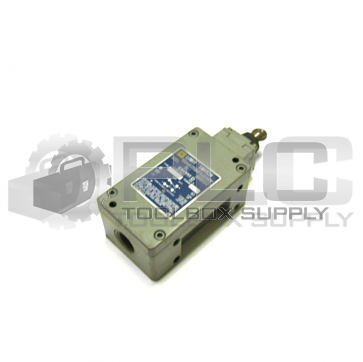NEW SQUARE D 9007CR53D LIMIT SWITCH