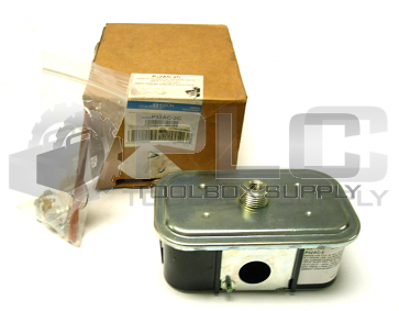 NEW JOHNSON CONTROLS P32AC-2C SENSITIVE DIFFERENTIAL PRESSURE SWITCH