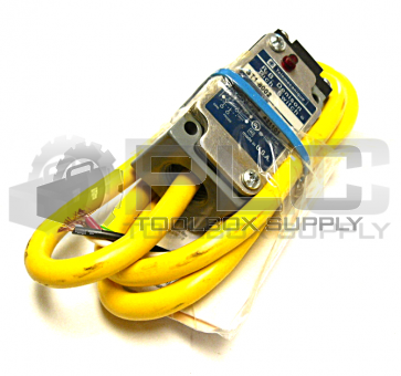NEW TELEMECANIQUE ST1-8002 LIMIT SWITCH 