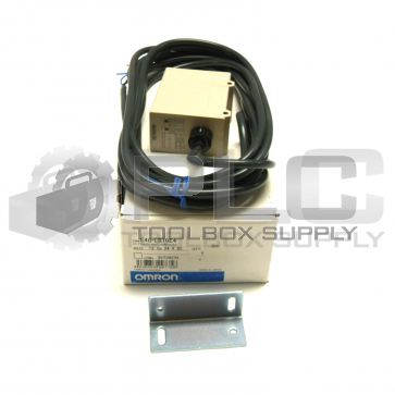 NEW OMRON E4B-LS70E4 ULTRASONIC SENSOR 