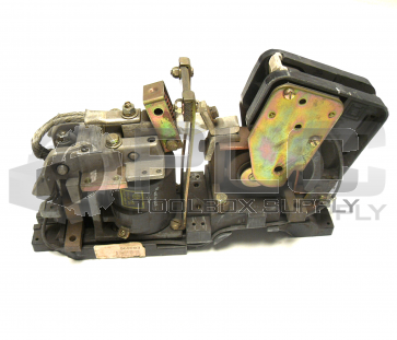  EC&M 7004-MG0-1 LINE ARC DC CONTACTOR CLASS 7004 TYPE MEM0-1 MEMO-1