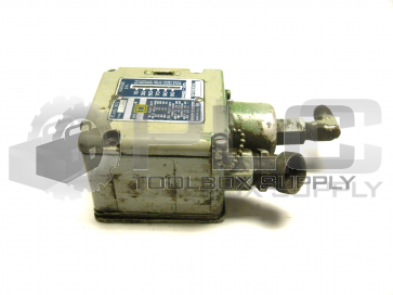 SQUARE D 9012 ACW1 PRESSURE SWITCH SER B