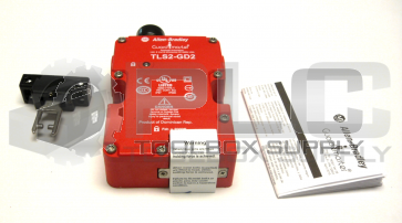 NEW ALLEN BRADLEY TLS2-GD2 SAFETY DOOR SWITCH 
