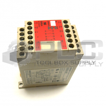 NEW OMRON G9SA-301 SAFTEY RELAY UNIT 24VAC/DC