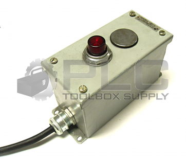 GENERAL ELECTRIC CR104PEG12 2 HOLE PUSH BUTTON ENCLOSURE W/CR104PXG42 AND RR2P-U