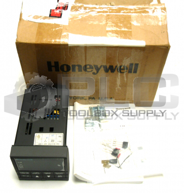 NEW HONEYWELL DC3300E-K0-0E0-33-000000-00-0 TEMPERATURE CONTROL