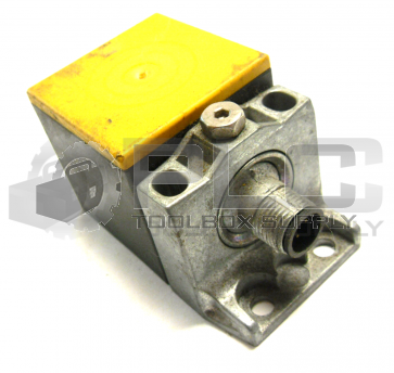 TURCK BI15-CK40-AP6X2 PROXIMITY SWITCH 