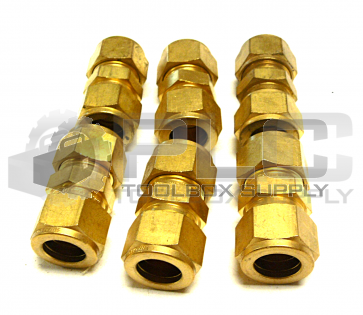NEW LOT OF 6 SWAGELOK 1 5/8" 2"  COUPLING FITTING 