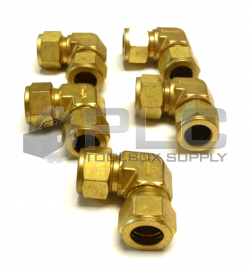 NEW LOT OF 5 SWAGELOK 5/8" 90 DEGREE COUPLING FITTING BRASS