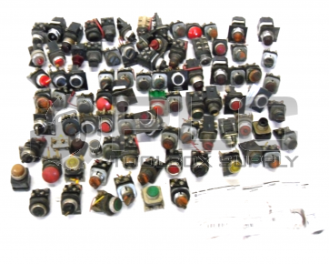 LOT OF ALLEN BRADLEY PUSH BUTTONS 