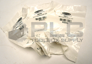 LOT OF 3 SEALED NEW BANNER 33200 MOUNTING BRACKETS SMB18A