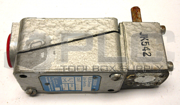 NEW TELEMECANIQUE R.B. DENISON C2BFJK542 LOX-SWITCH  