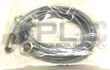NEW SEALED BALLUFF BES 516-326-G-E4-Y-05 PROXIMITY SWITCH 