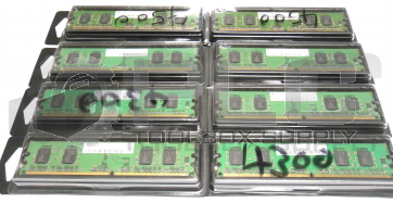 NEW LOT OF 8 INFINEON 1RX16 PC2-4200U-444-11-C1 MEMORY CARDS HYS64T32000HU-3.7-A