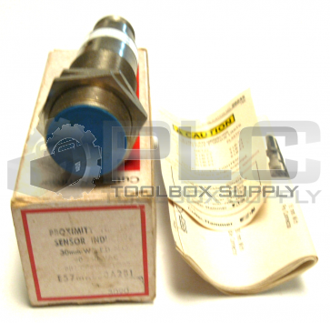NEW CUTLER-HAMMER E57MAL30A2B1 INDUCTIVE PROXIMITY SWITCH SERIES C1
