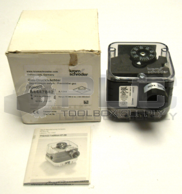 NEW IN BOX KROMSCHRODER DG500T PRESSURE SWITCH GAS 40-200WC 100-500M BAR 