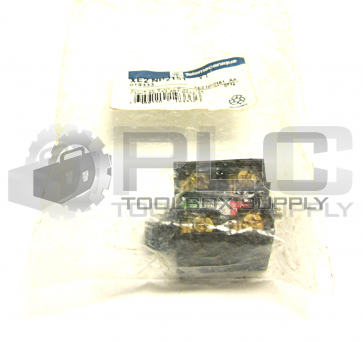 NEW SEALED TELEMECANIQUE  XE2NP2151 CONTACT BLOCK 