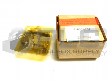 NEW JOHNSON CONTROLS T-4002-202  THERMOSTAT TRANSMITTER 